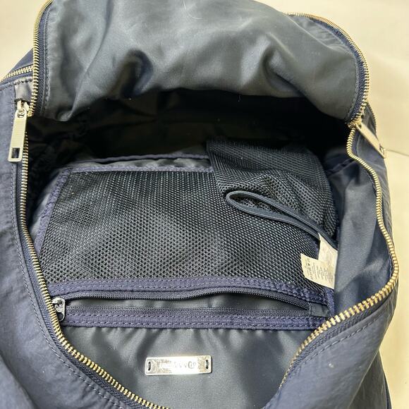 Lululemon City Adventurer Backpack True Navy 20L Flaws - Picture 13 of 16